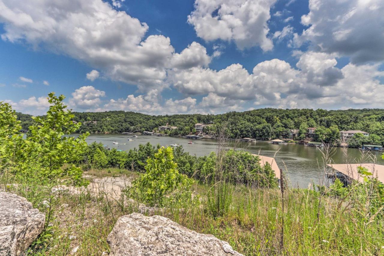 Idyllic Camdenton Condo With Community Pool And Lake! Exterior photo