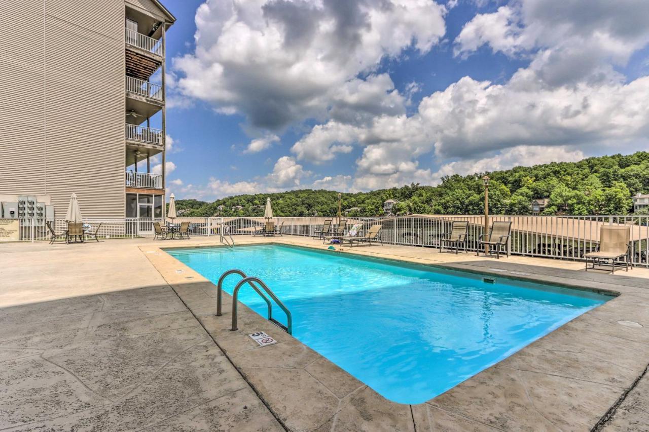 Idyllic Camdenton Condo With Community Pool And Lake! Exterior photo