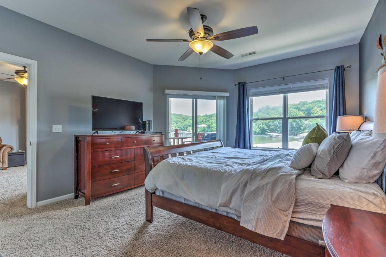 Idyllic Camdenton Condo With Community Pool And Lake! Exterior photo